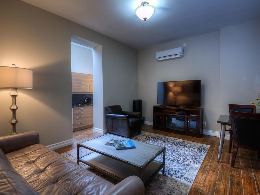 Western Hotel & Executive Suites Guelph Extérieur photo