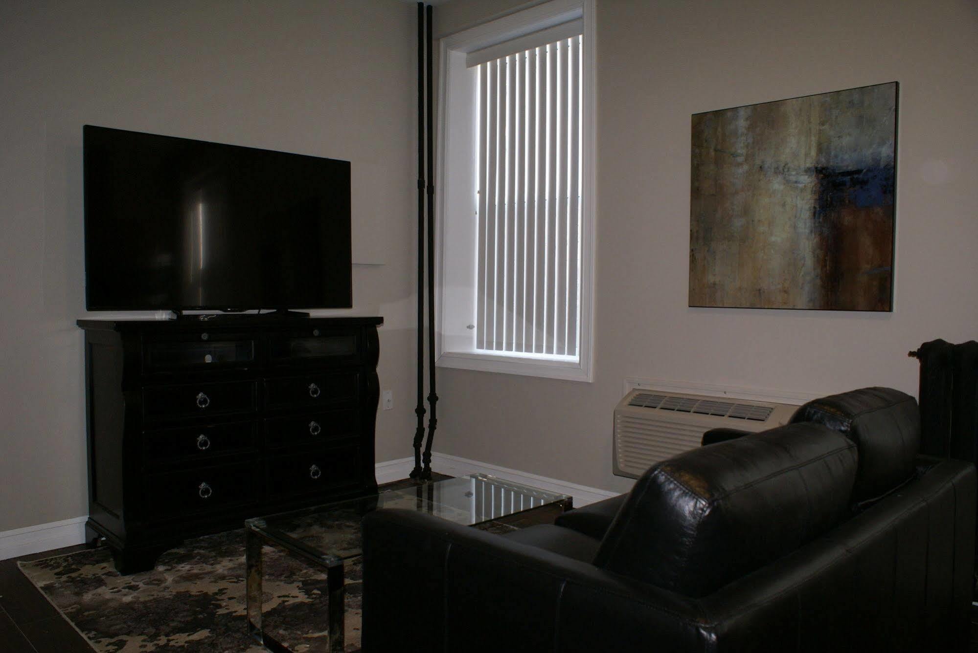 Western Hotel & Executive Suites Guelph Extérieur photo