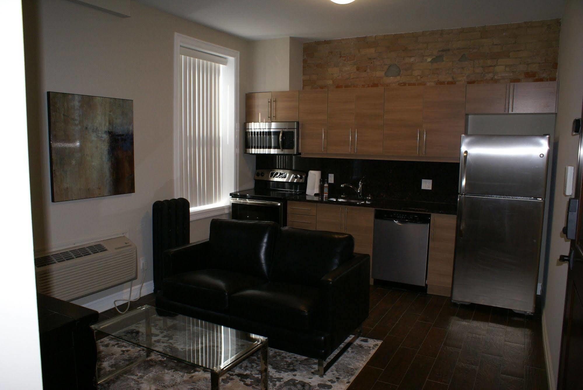 Western Hotel & Executive Suites Guelph Extérieur photo