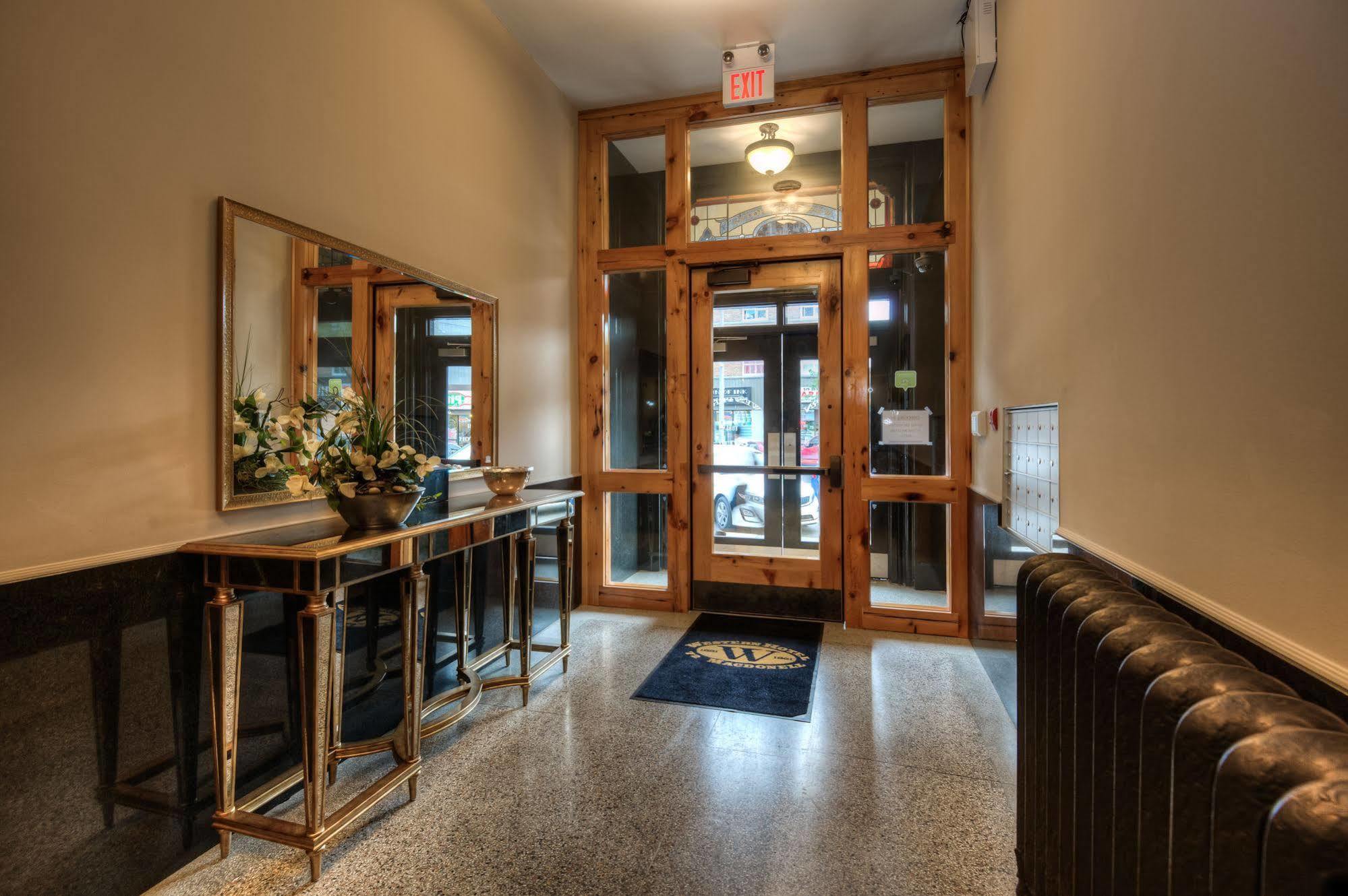 Western Hotel & Executive Suites Guelph Extérieur photo